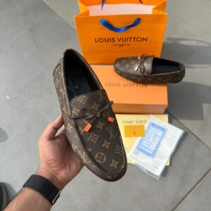 Louiss Vuittonn Premium Leather loafers