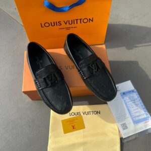 Louiss Vuittonn Premium Leather loafers