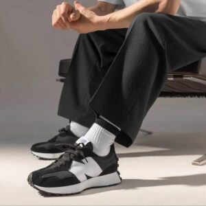 New Balancee 327 Moonbeam Black White