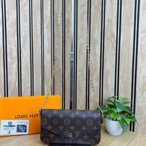 LOUISS VUITTONN FELICIE