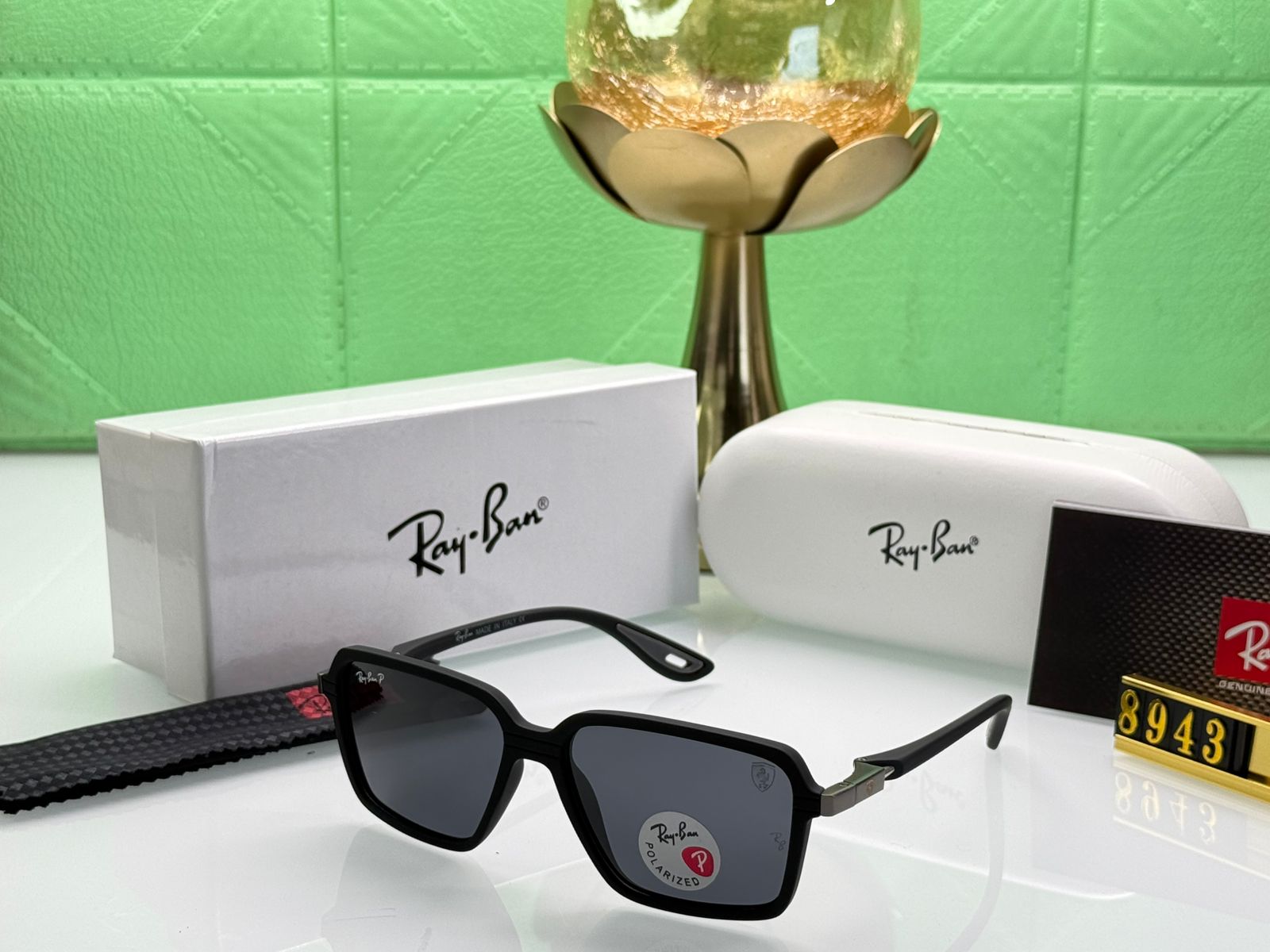 RAYBANN GLASS MODEL