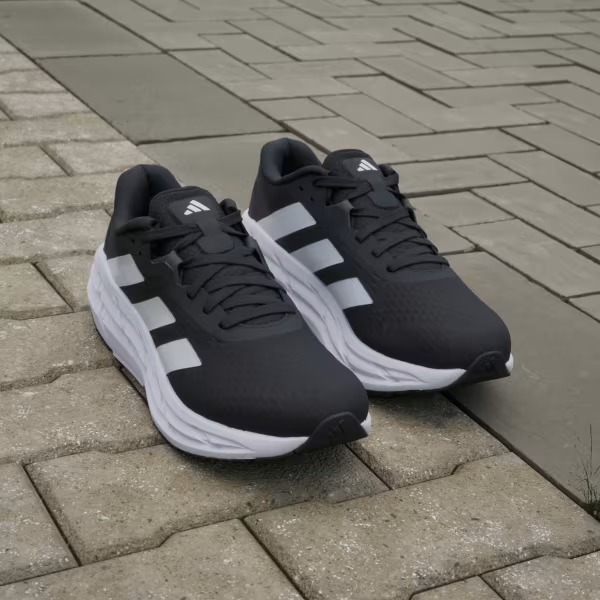 ADIDASS ADISTAR 3 BLACK WHITE
