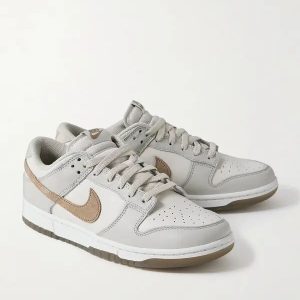 NIKEE SB DUNK PHANTOM KHAKI