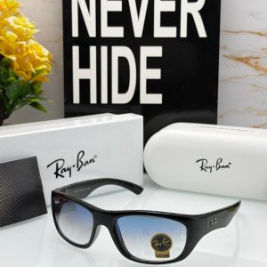 RAYY BAN