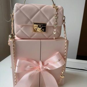 CHARLESS & KEITHH 520 GIFT SET QUILTED BOXY TOP HANDLE BAG