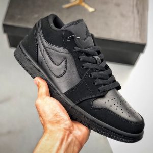 Nikee Air Jordan Retro 1 Low Triple Black