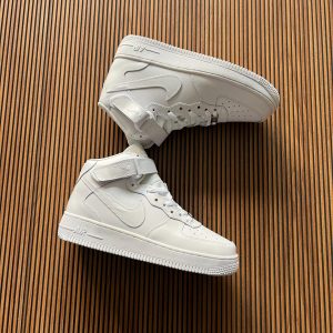 Nikee airforce mid full leather quality