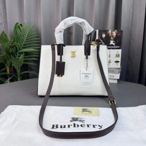 BURBERRYS MEDIUM FRANCES TOTE BAG