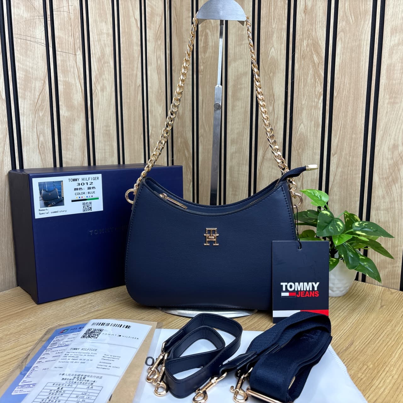 TOMMYE HIFIGERE SHOULDER BAG