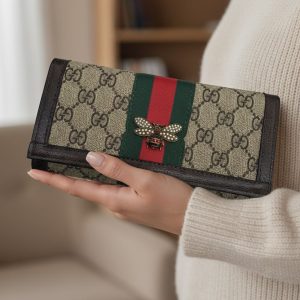 LATEST GUCCEI BEE WALLET