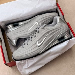 NIKEE SHOX Z REIMAGINES 2026