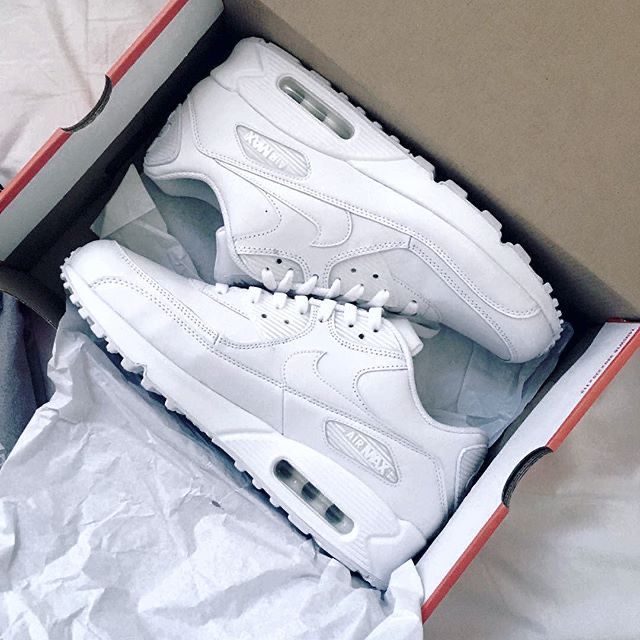 NIKEE AIRMAX 90 TRIPLE WHITE