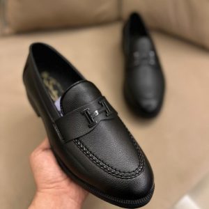 HERMESE LEATHER MOCCASINS