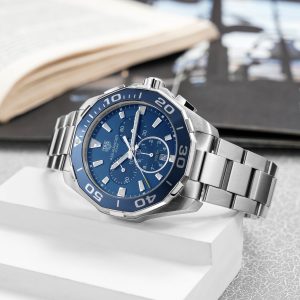 TAGE Heuer Aquaracer