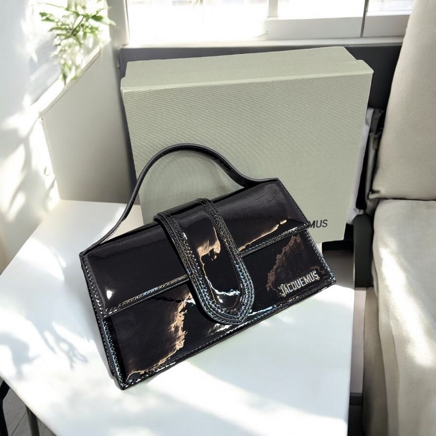 LATEST JACQUEMUSE SLING