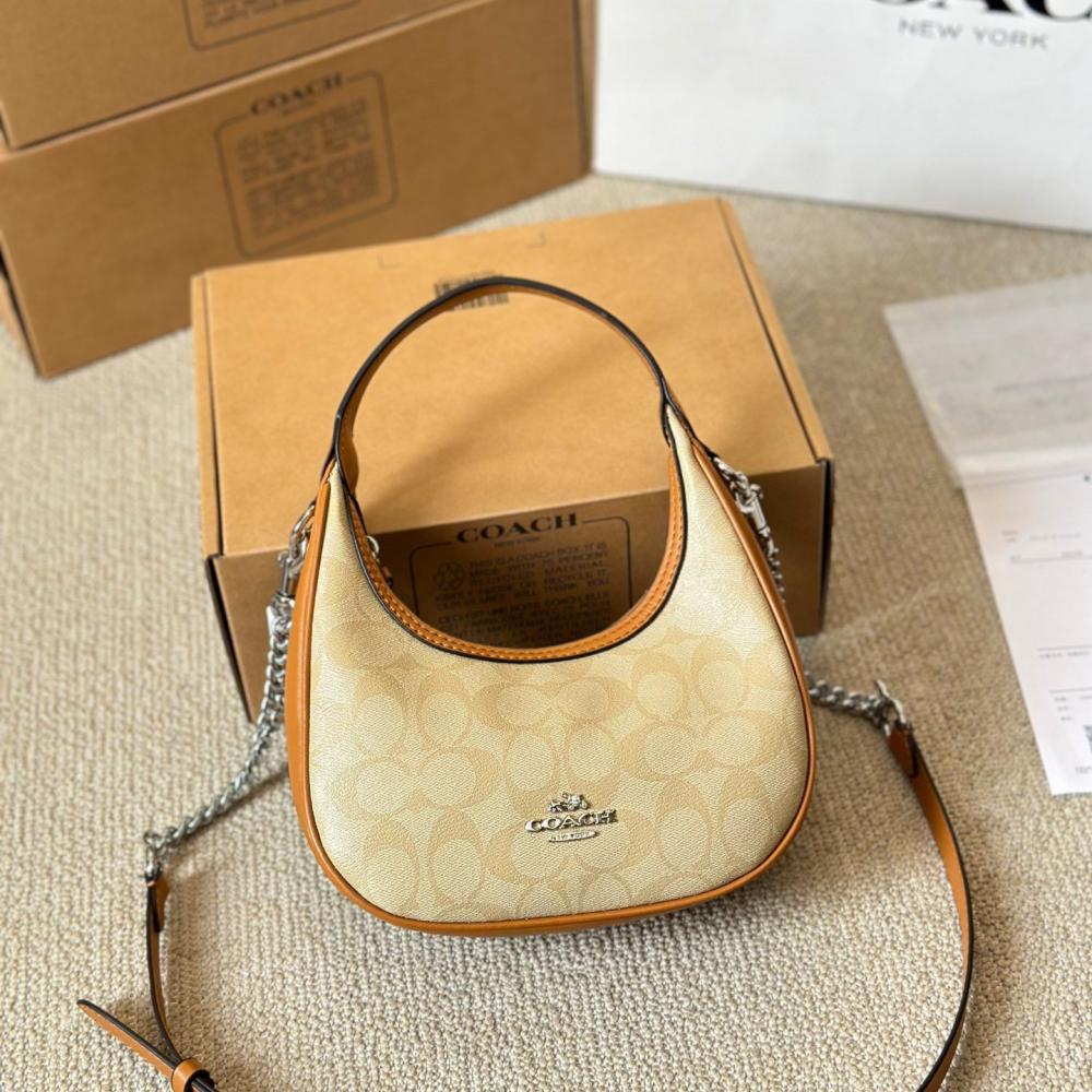 Coache Carmen Shoulder Bag