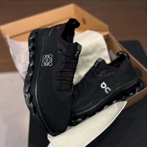 Loewes X On Cloud Tilt 2.0 TRIPLE BLACK