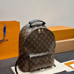 LOUISE VUITTONS PALM SPRINGS BACKPACK IN TOWN