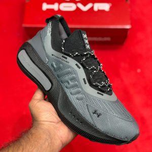 UNDERE ARMOUR PHANTOM 5