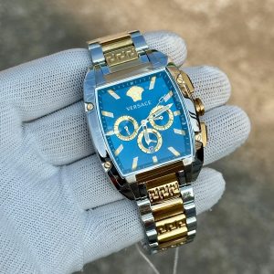 Versaces Chain Reaction