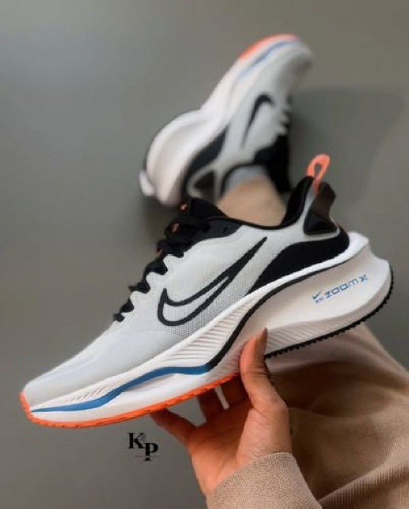 Nikee Zoom Smily Pro 7 colour