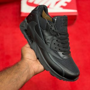 Nikes air max 90. Jack cactus