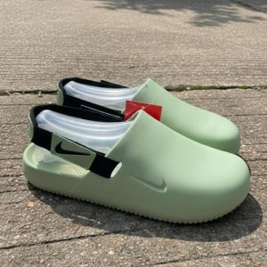 NIKES CALM MULE