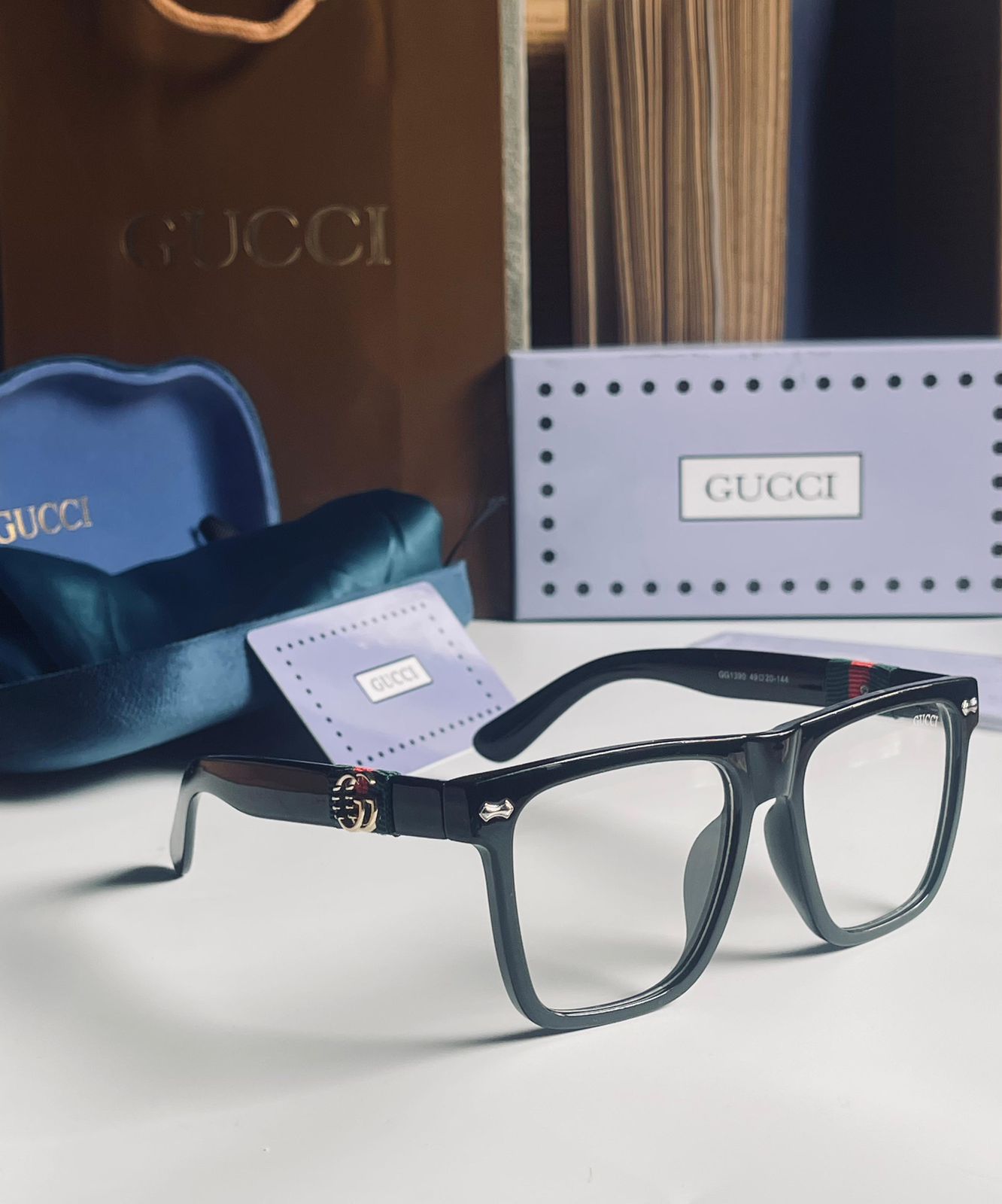GUCCIS TRANSPARENT LENS