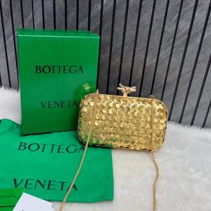 Bottegas Veneta Knot Clutch Sling
