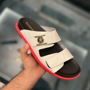 Versaces slides