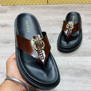 Guccis slide