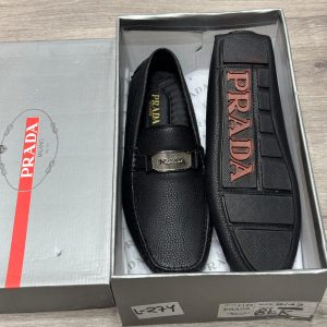 Pradas Loafers