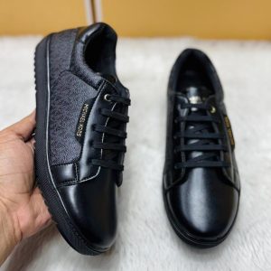 Michaele Kores casual wear sneakers