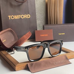 TOMFORDS SUNGLASSESS