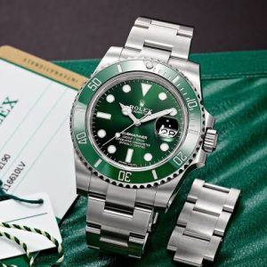 RolexE Submariner Green Dial Luxury Watch