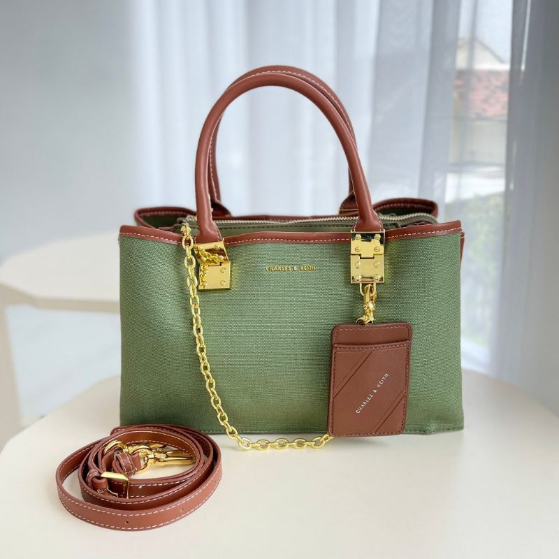 CHARLESE & KEITHS LARGE DOUBLE HANDLE CANVAS AVOCADO HANDBAG