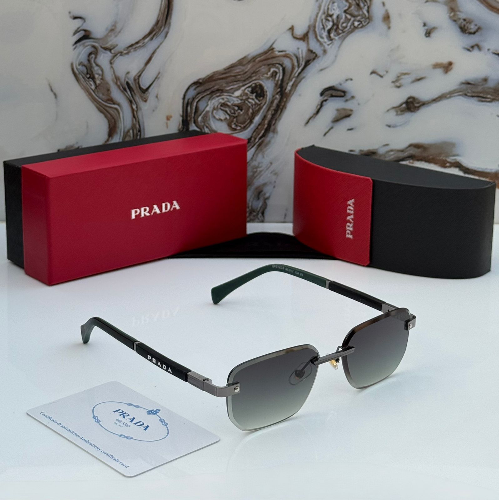 *PRADAS-SUNGLASSESS
