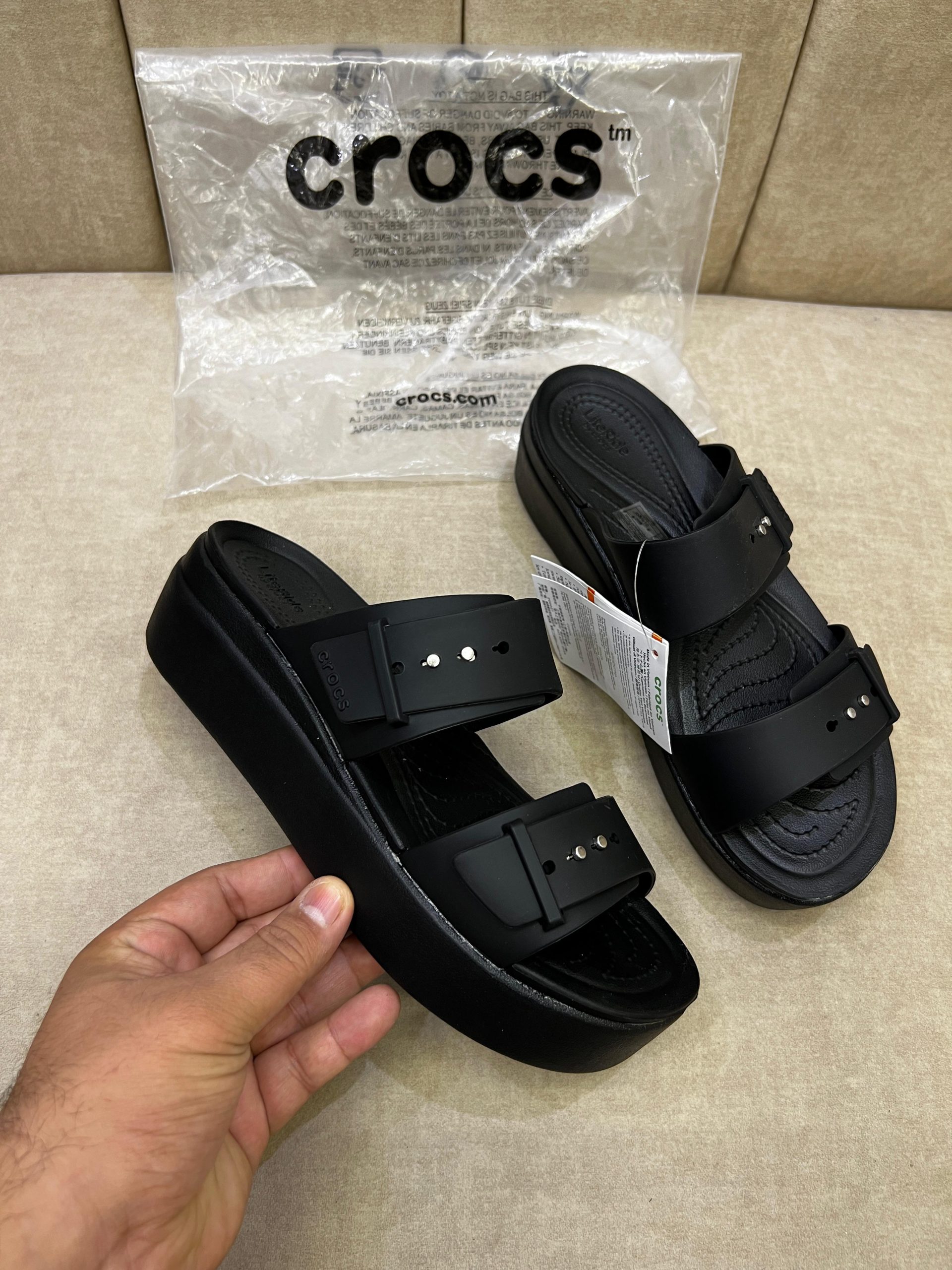 CROCSE- Sandals