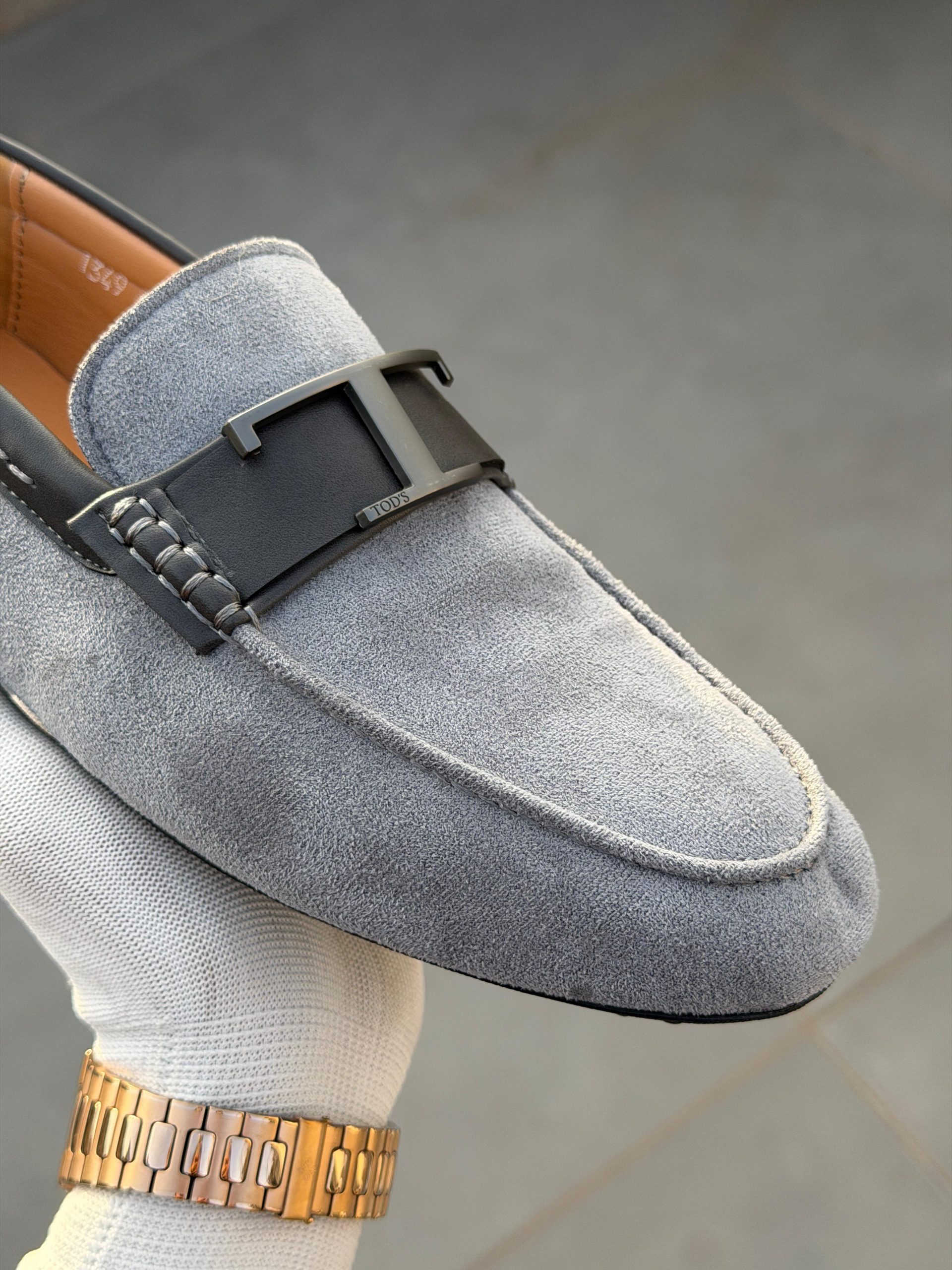 *TOD'SE SUEDE LOAFER*