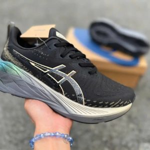 *Asicse NOVABLAST 4 PLATINUM BLACK