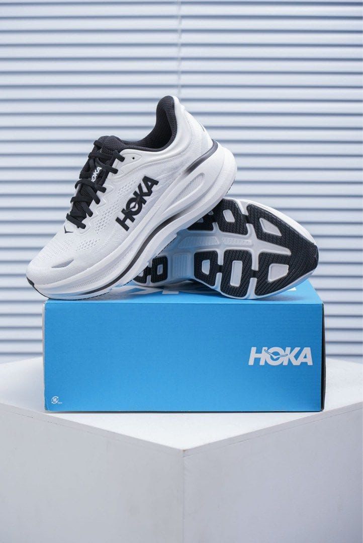 Hokas Bondi 9 White Black