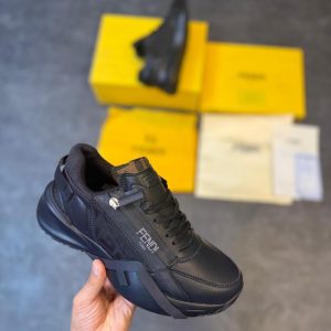 *NEW IN THE HOUSE ????* FENDIS FLOW-ROME SIDE ZIP TRAINERS