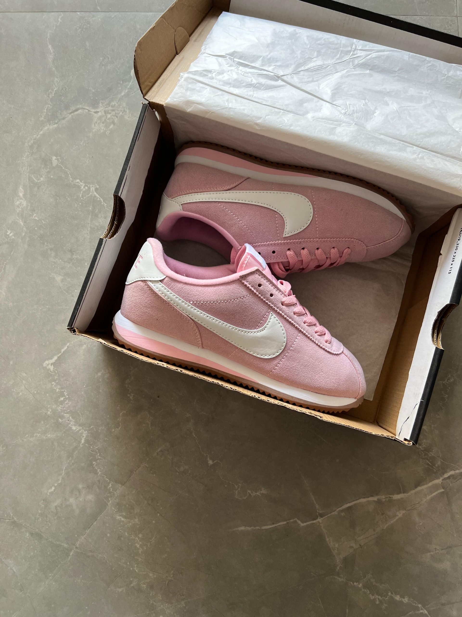 Women's shoes