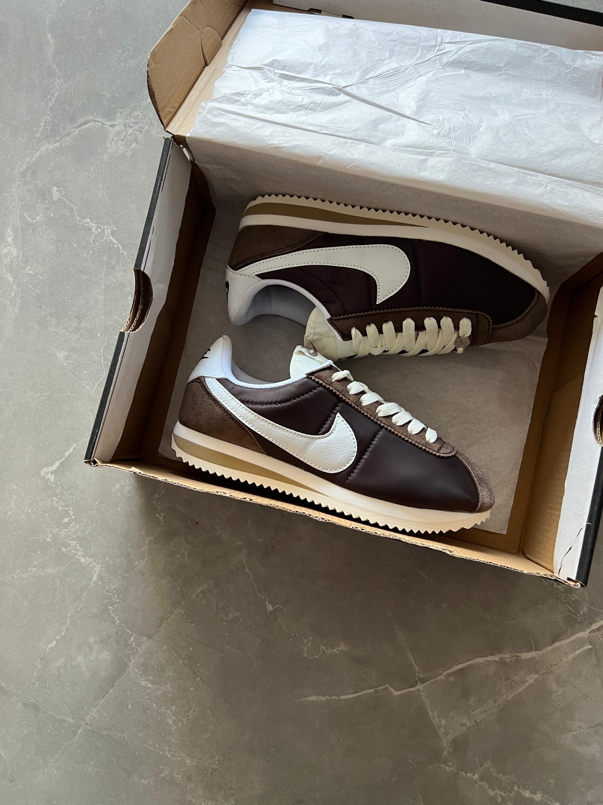 Women's shoes