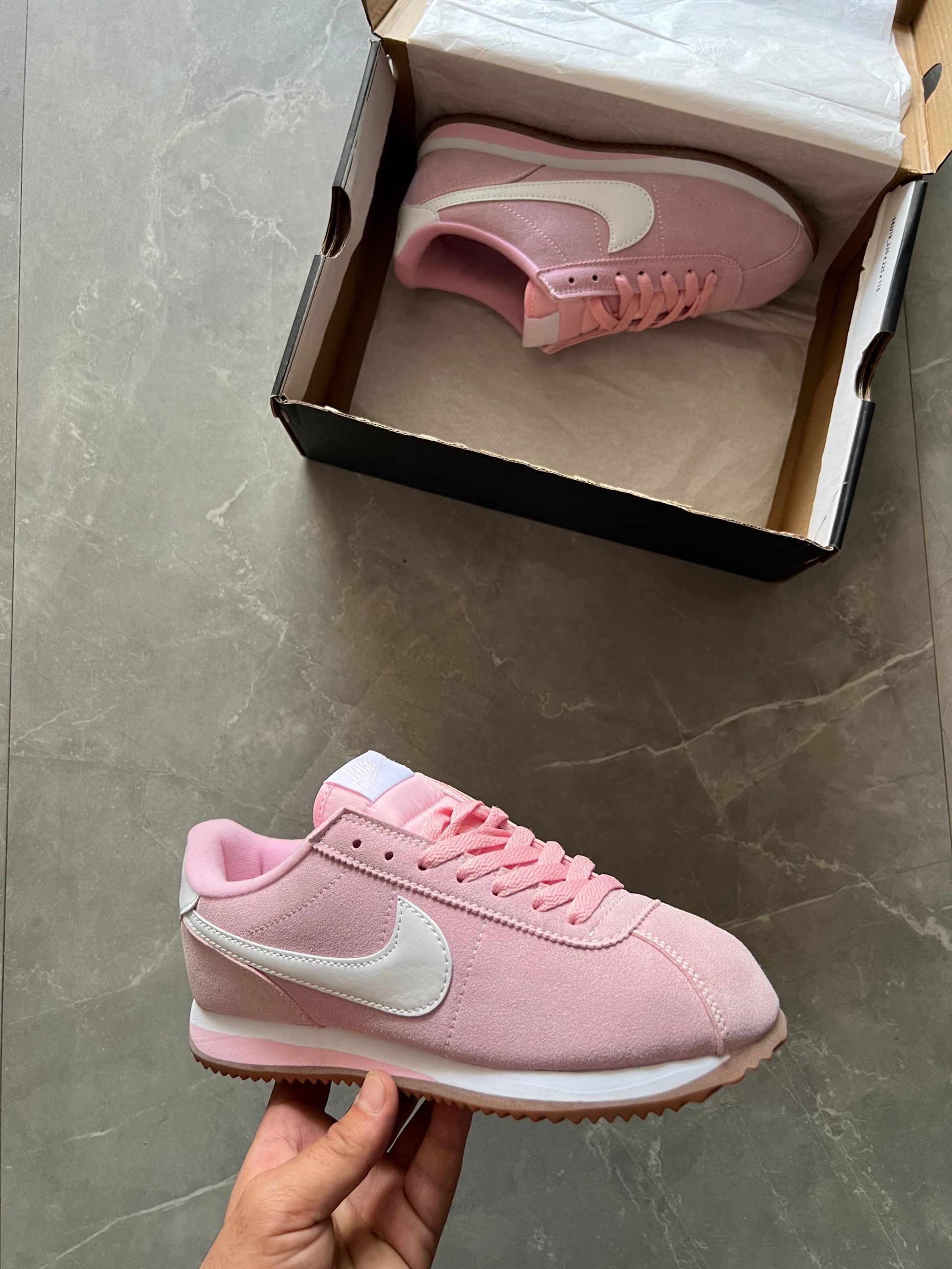 Women's shoes