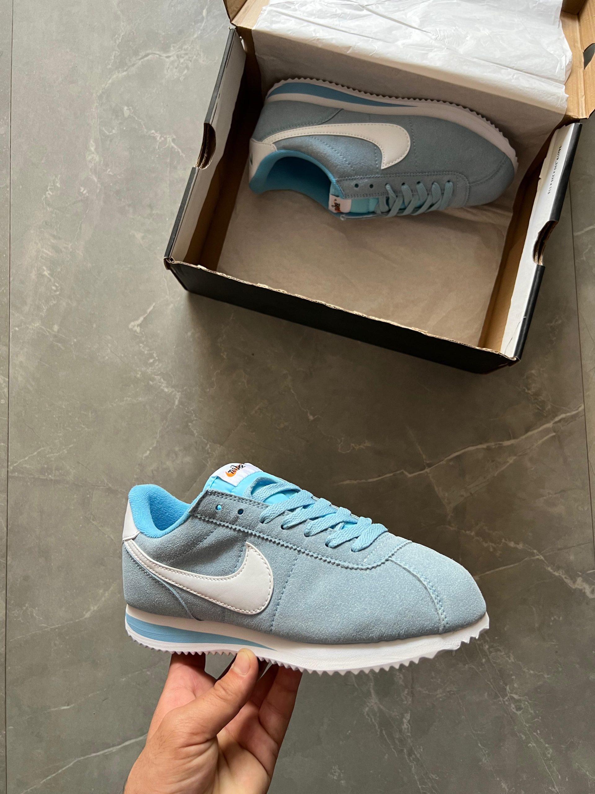 Women's shoes