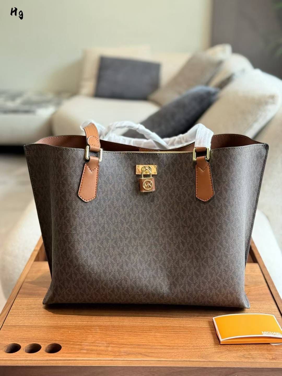 Women's bag
