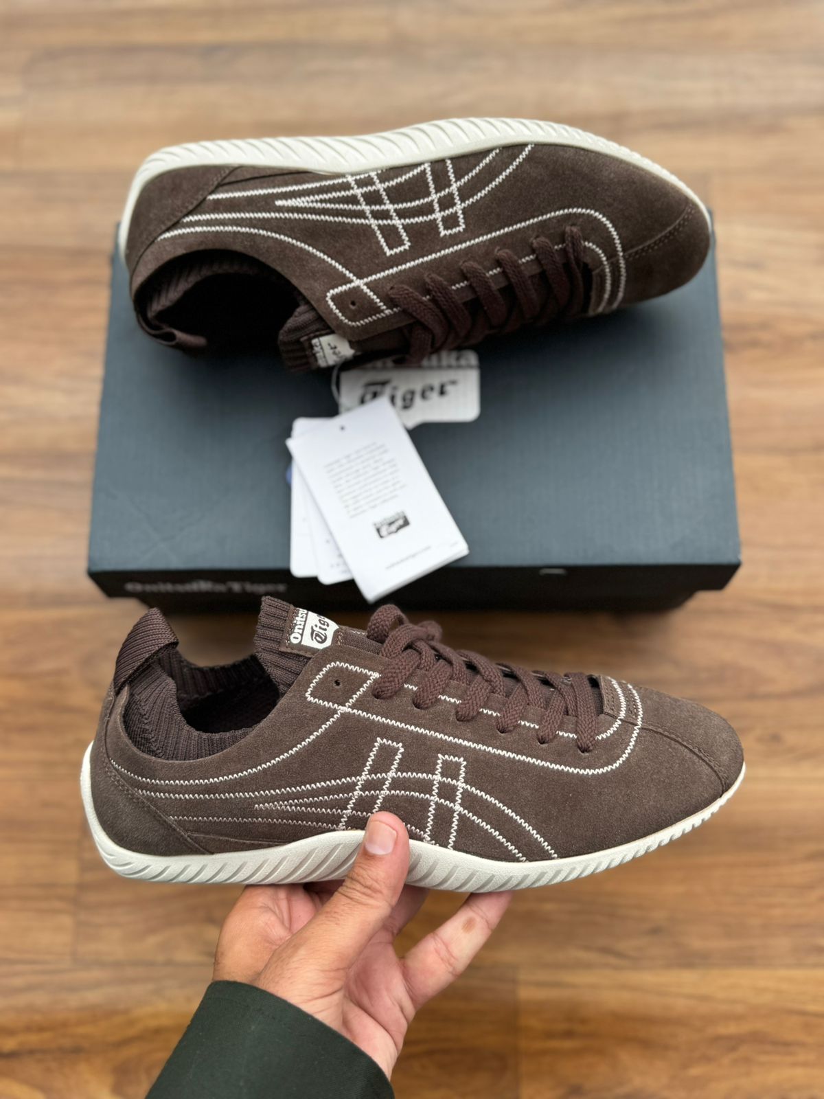 Men's shoes